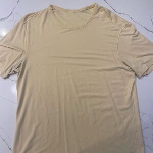 lululemon 5YR Basic Tee - light yellow - size L